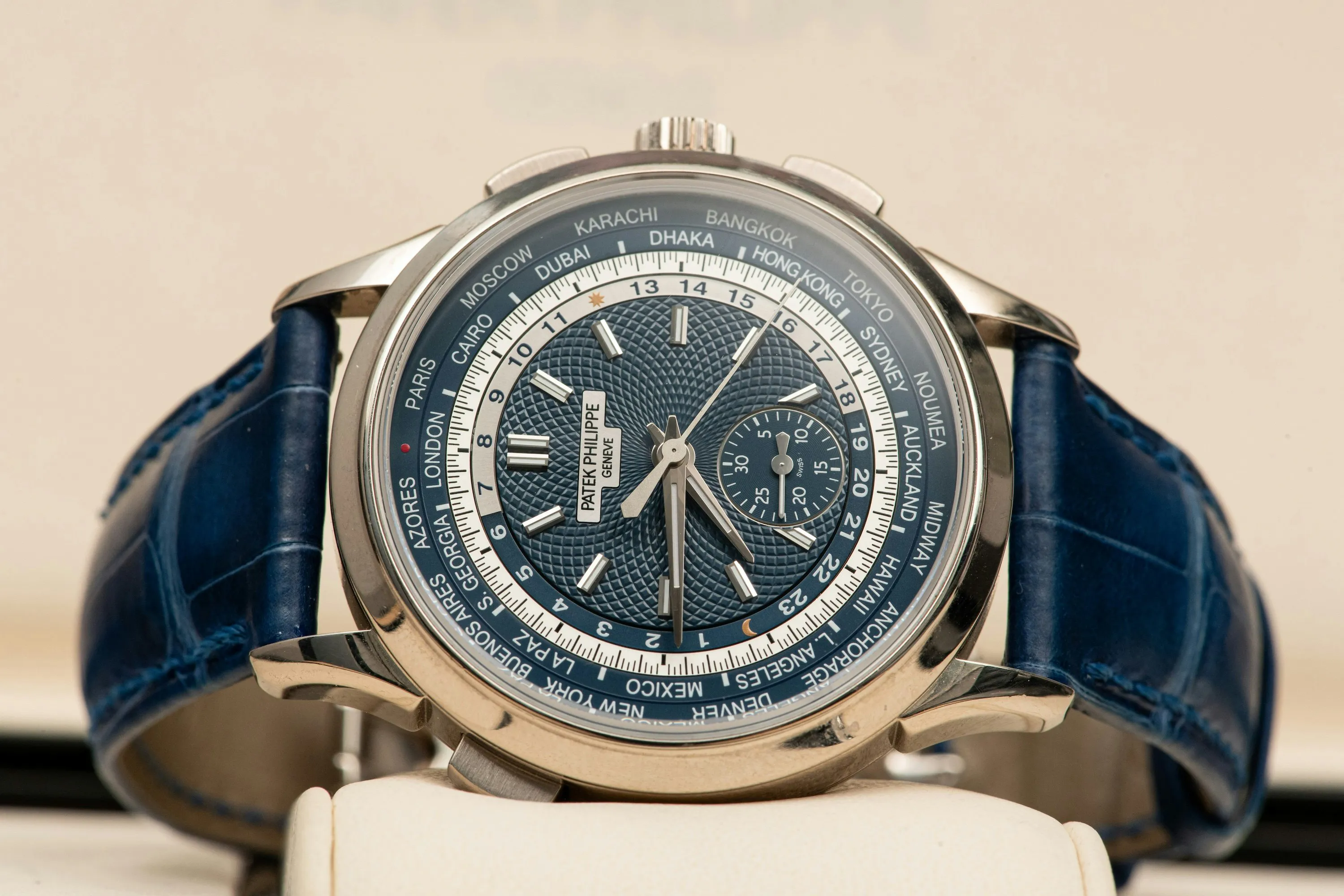 Patek Philippe World Time Chronograph 5930G 39.5mm White gold Blue 2