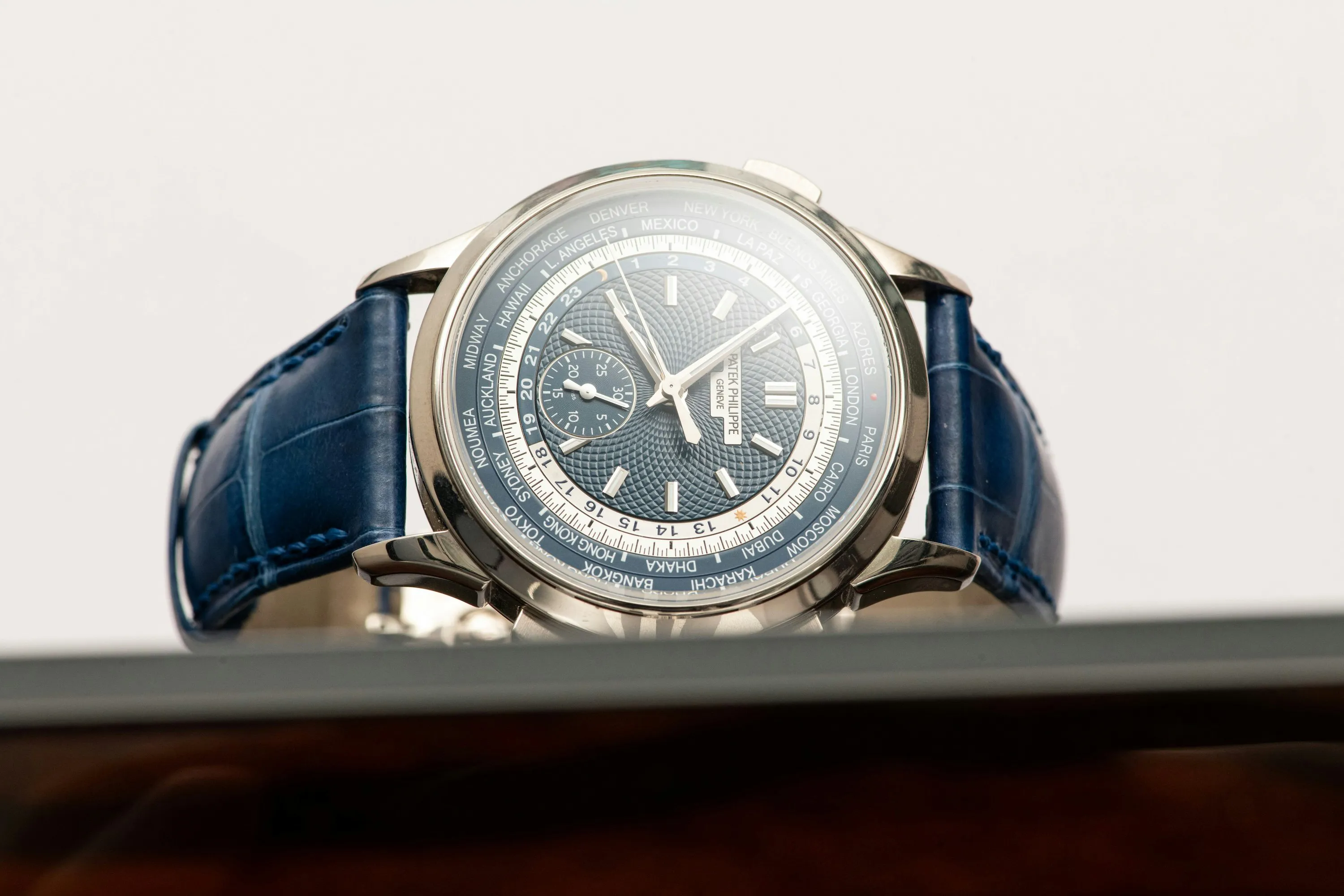 Patek Philippe World Time Chronograph 5930G 39.5mm White gold Blue 4