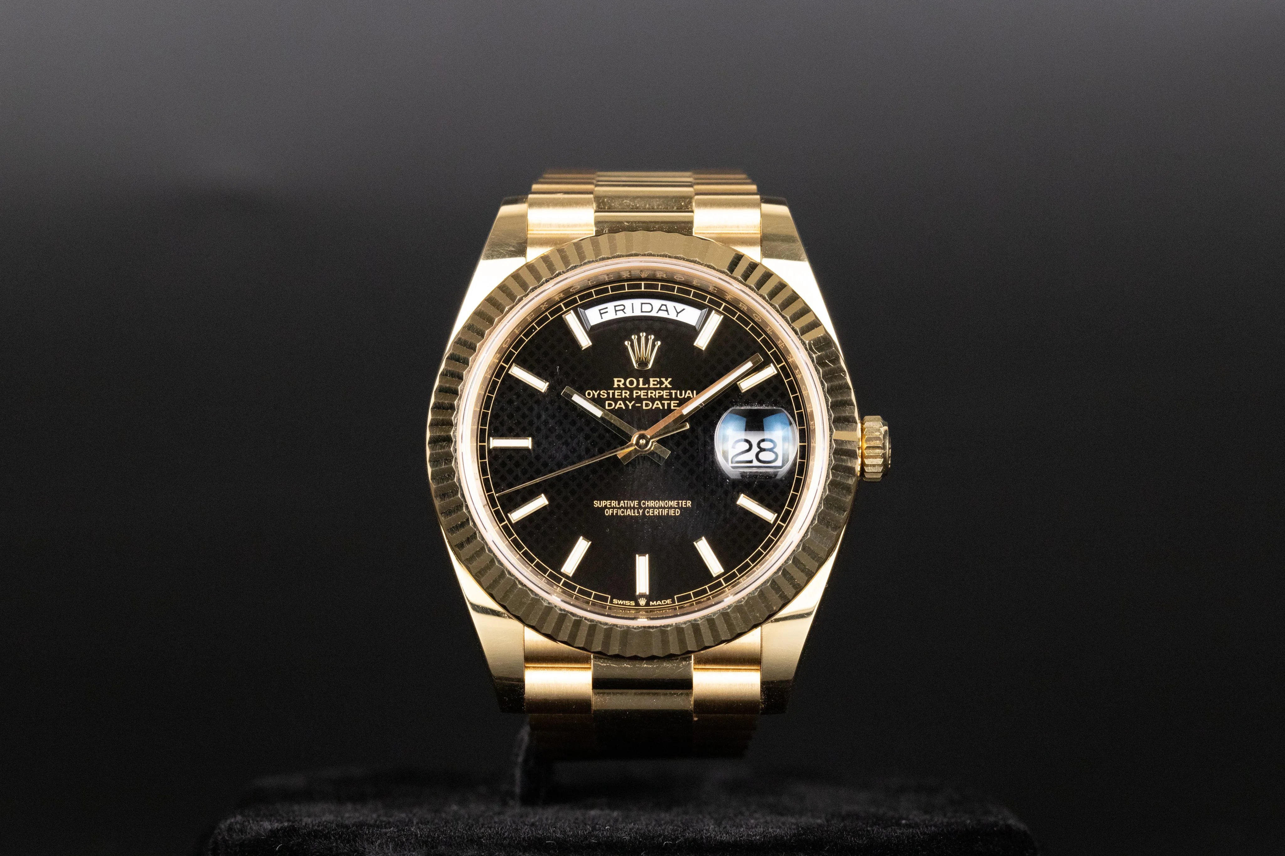 Rolex Day-Date 40 228238 40mm Yellow gold Black Index