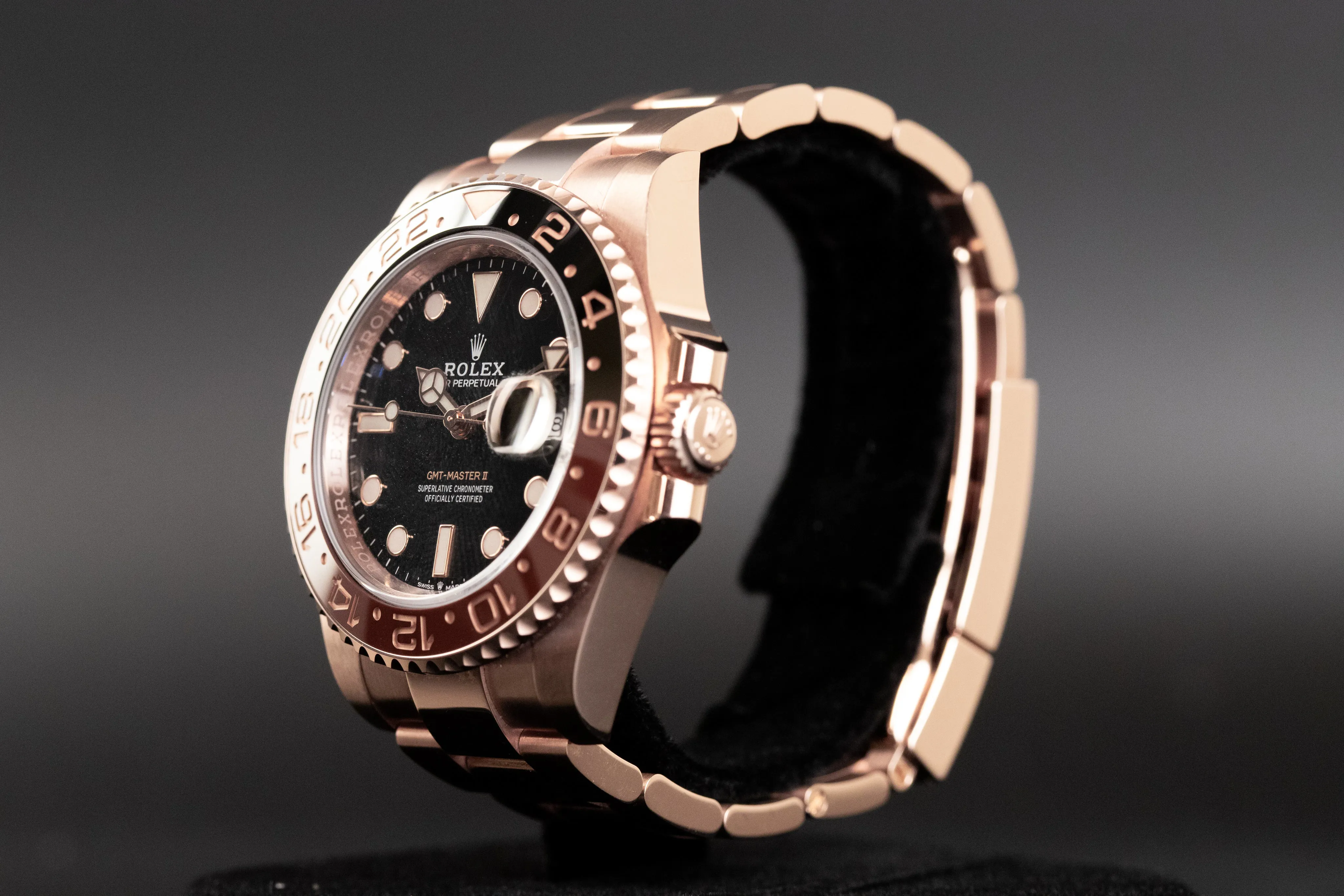 Rolex GMT-Master II 126715CHNR 40mm Rose gold Black 2