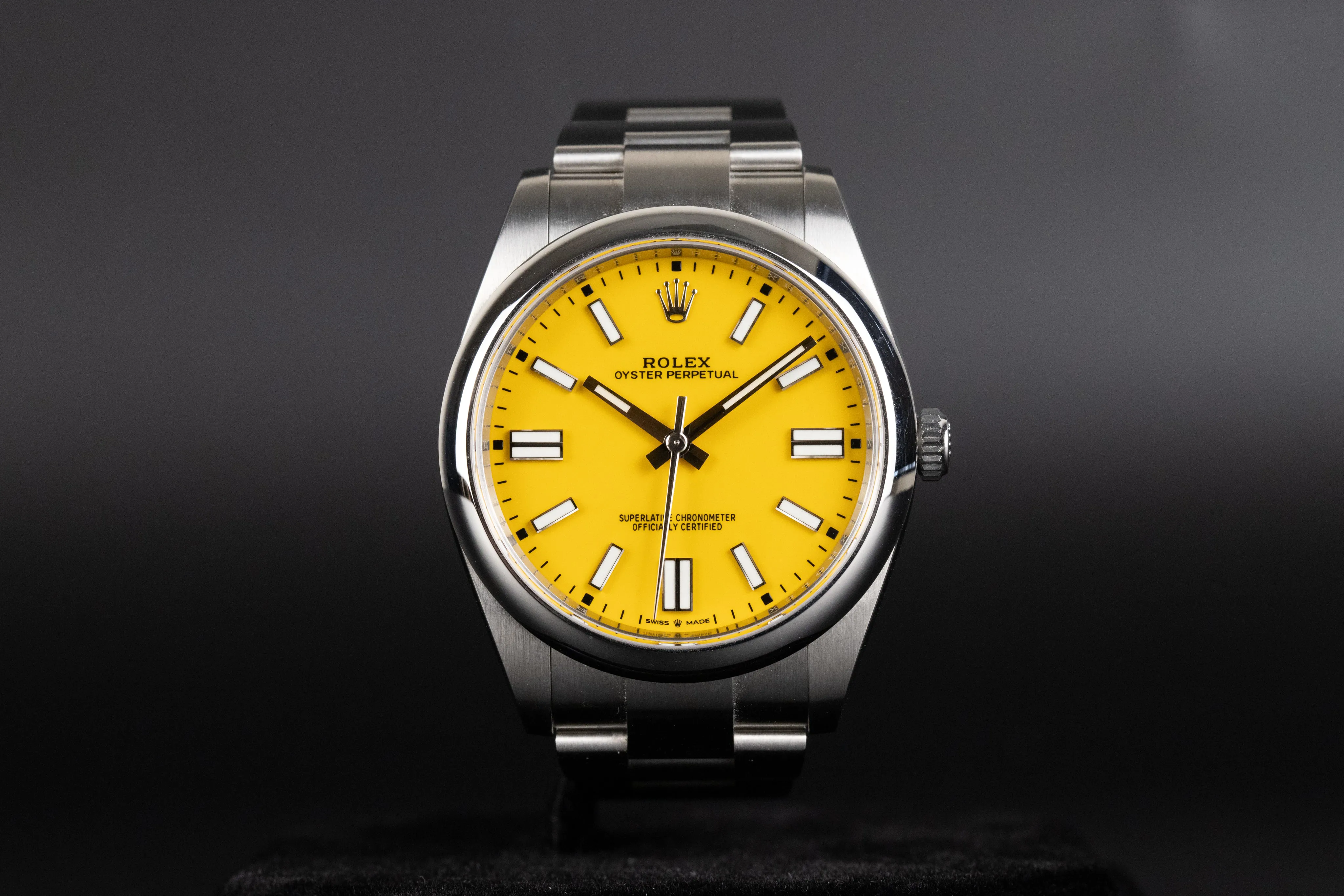 Rolex Oyster Perpetual 41 124300 41mm Stainless steel Yellow