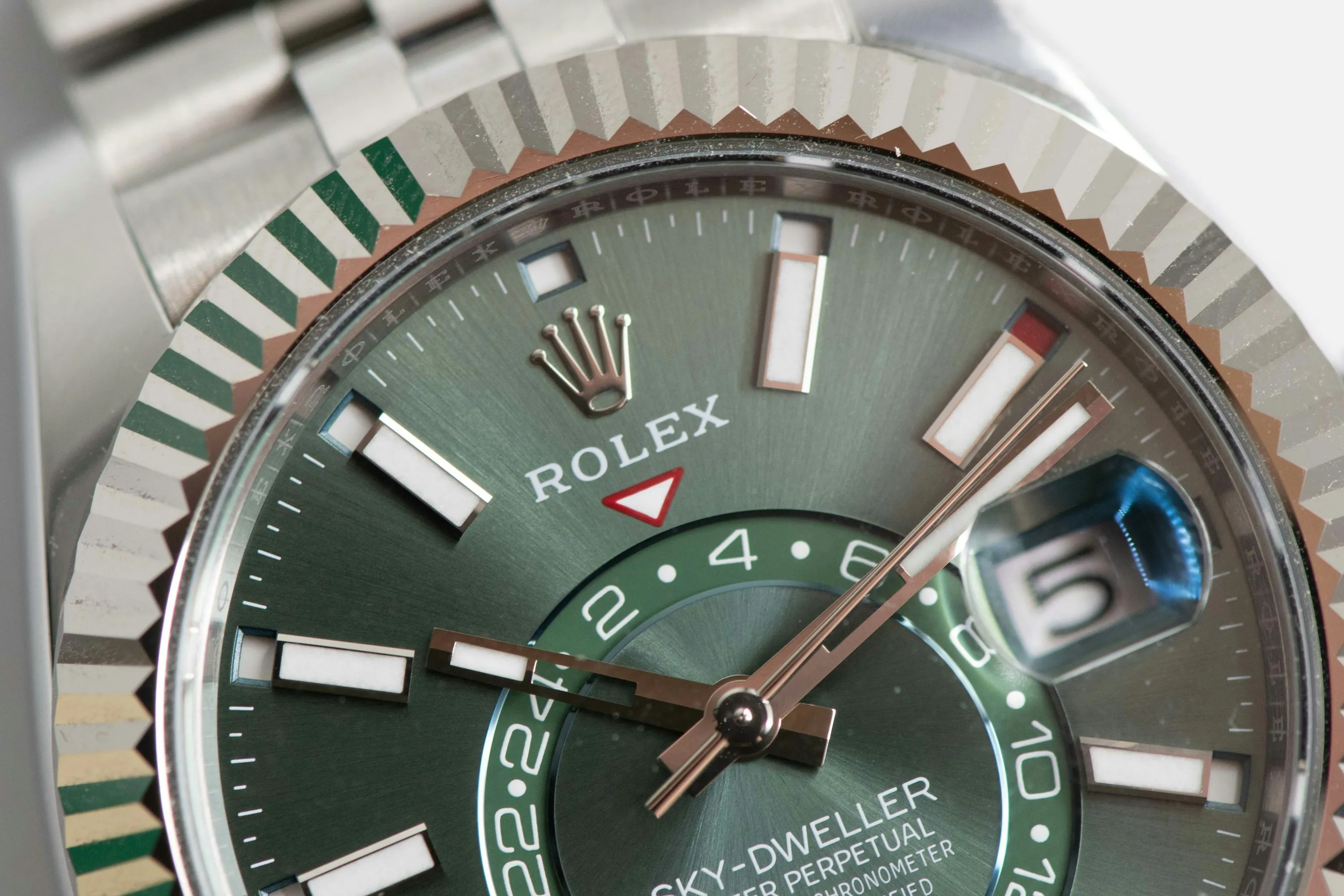 Rolex Sky-Dweller 336934 42mm White gold and stainless steel Green