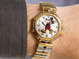 Gérald Genta Success Mickey Mouse G.2850.7 Yellow gold and Stainless steel White