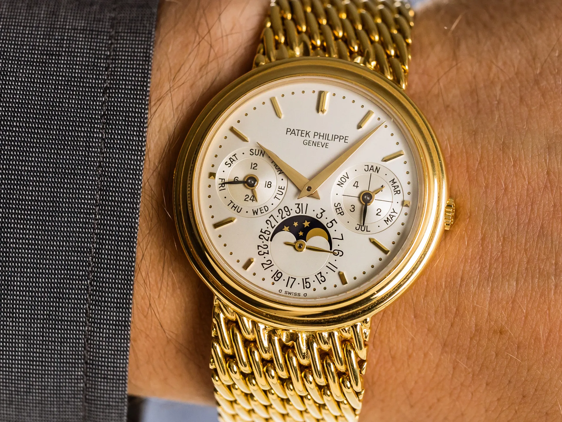 Patek Philippe Perpetual Calendar 3945 35mm Yellow gold Silver