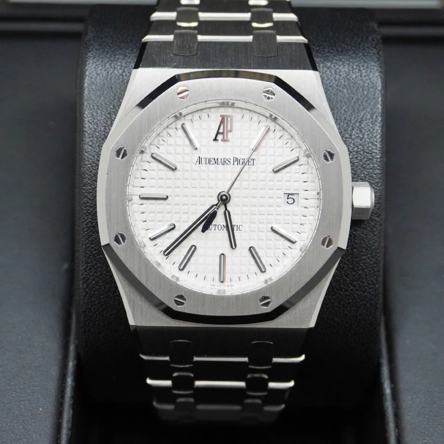 Audemars Piguet Royal Oak 15300ST 39mm Stainless steel White