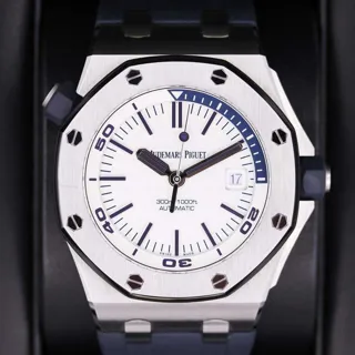 Audemars Piguet Royal Oak Offshore Diver 15710ST.OO.A010CA.01 Stainless steel White