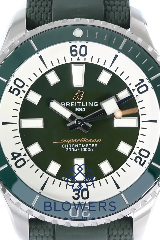 Breitling Superocean A17376 44mm Stainless steel Green 1