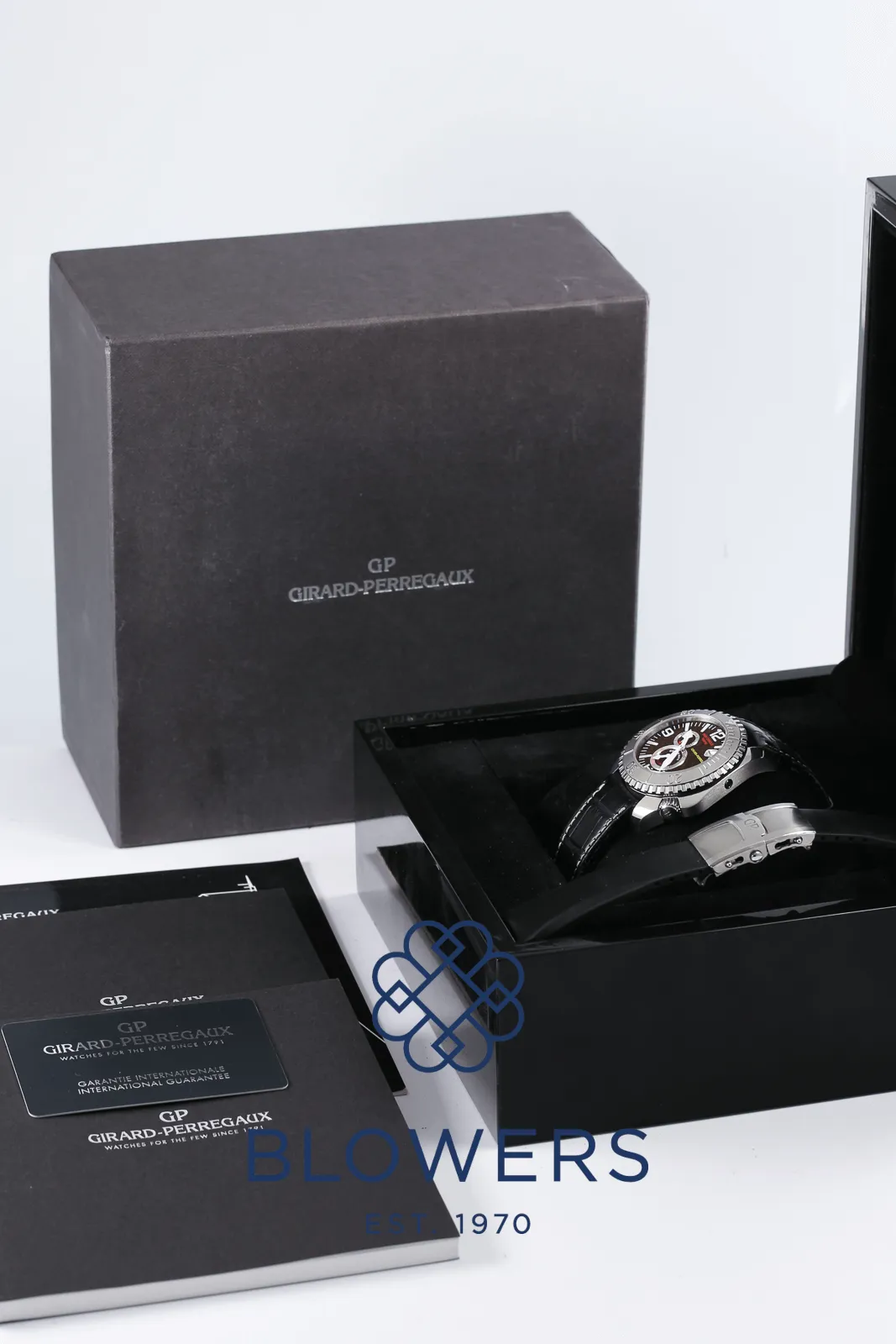 Girard-Perregaux Sea Hawk 49950-11-015YFK6A 44mm Stainless steel Black 14