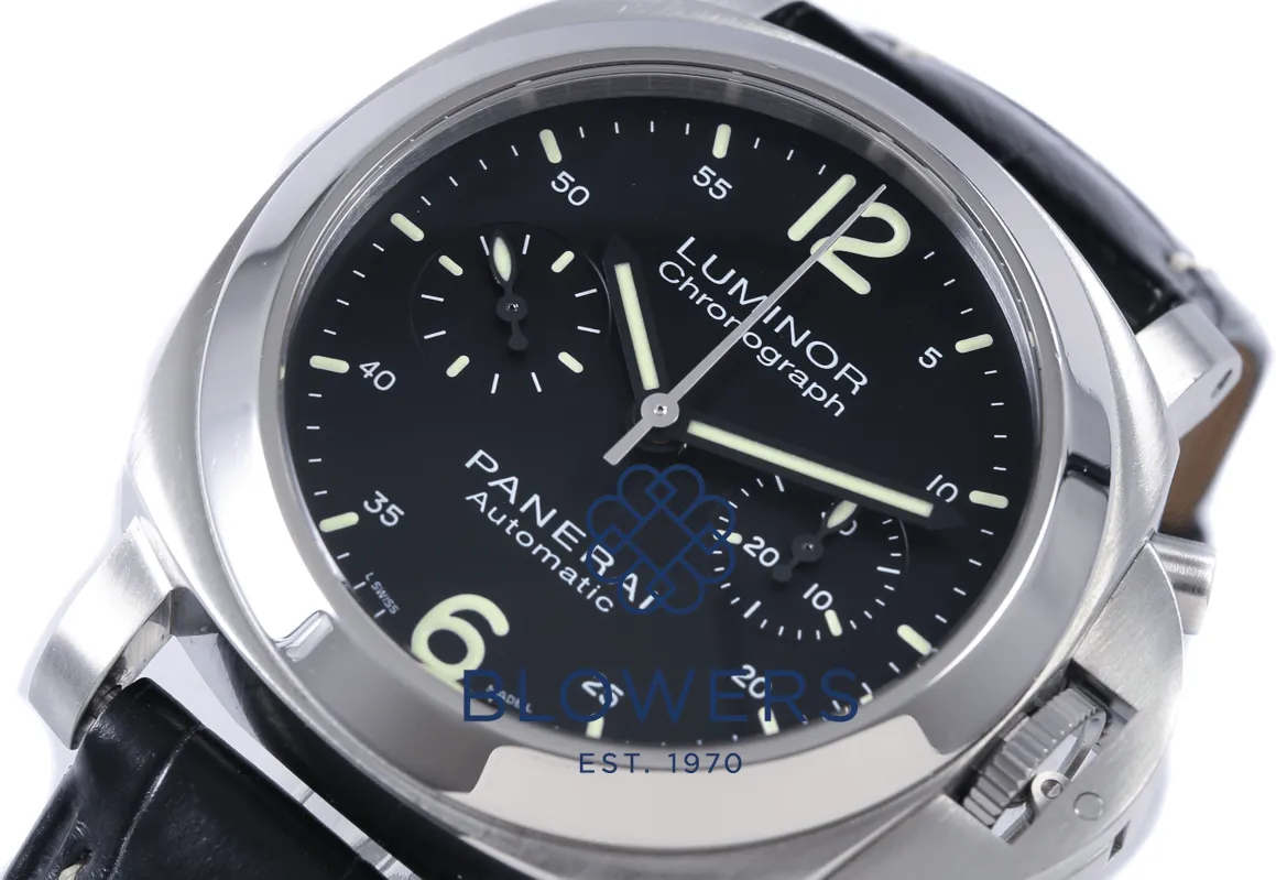 Panerai Luminor PAM 00310 40mm Stainless steel Black 4