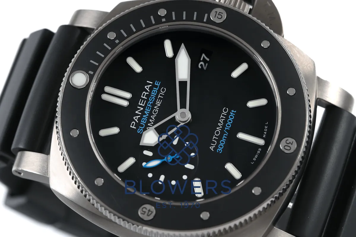 Panerai Luminor Submersible 1950 3 Day PAM 01389 47mm Titanium Black 5