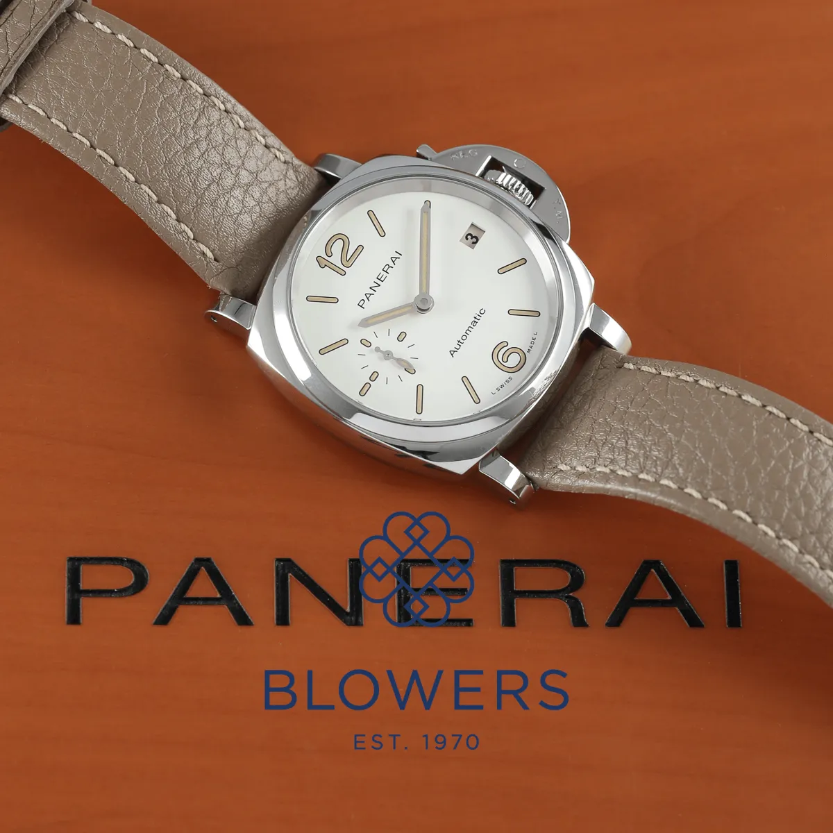 Panerai Luminor Due PAM 01043 38mm Stainless steel White 3