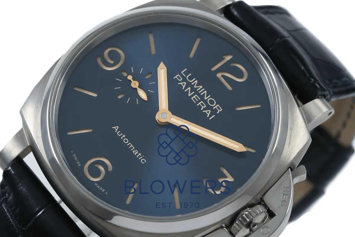 Panerai Luminor Due PAM 00729 45mm Titanium Blue 4