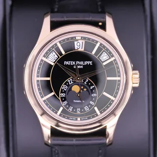 Patek Philippe Annual Calendar 5205R-010 40mm Rose gold Black