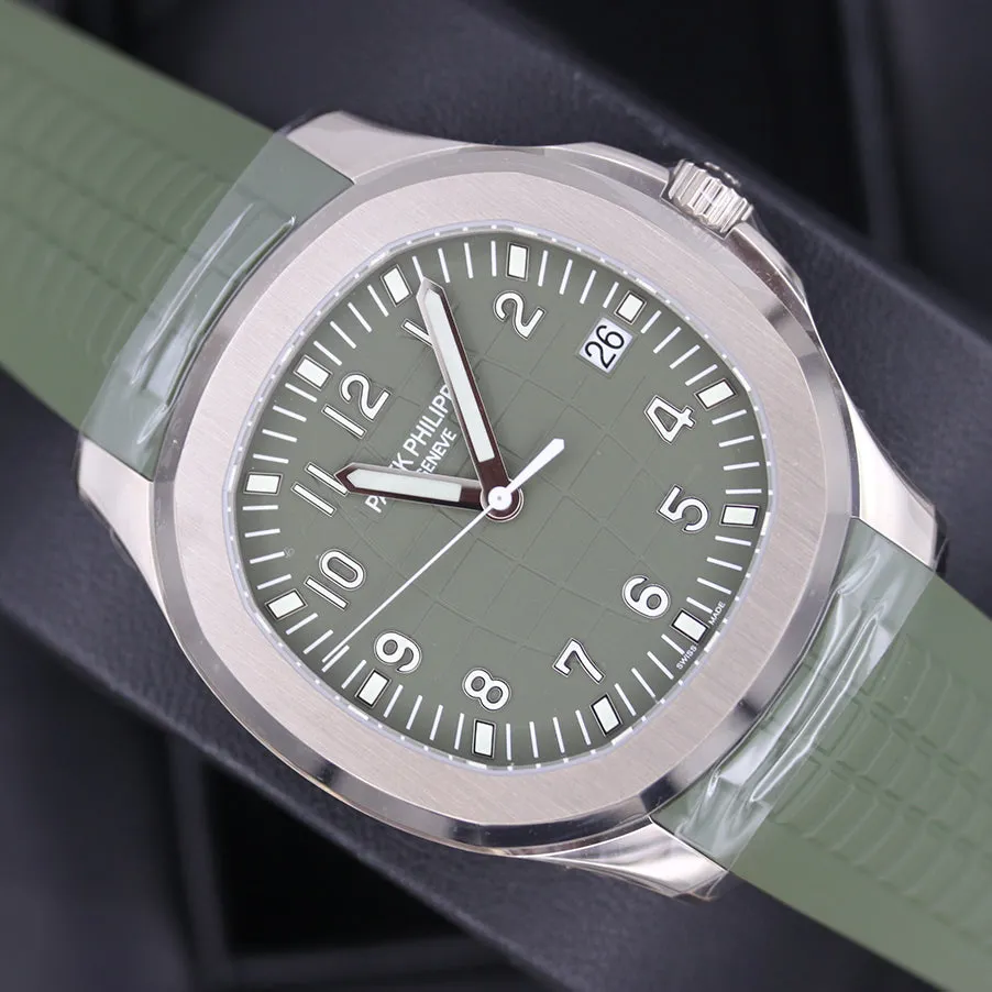 Patek Philippe Aquanaut 5168G-010 42mm White gold Green 1