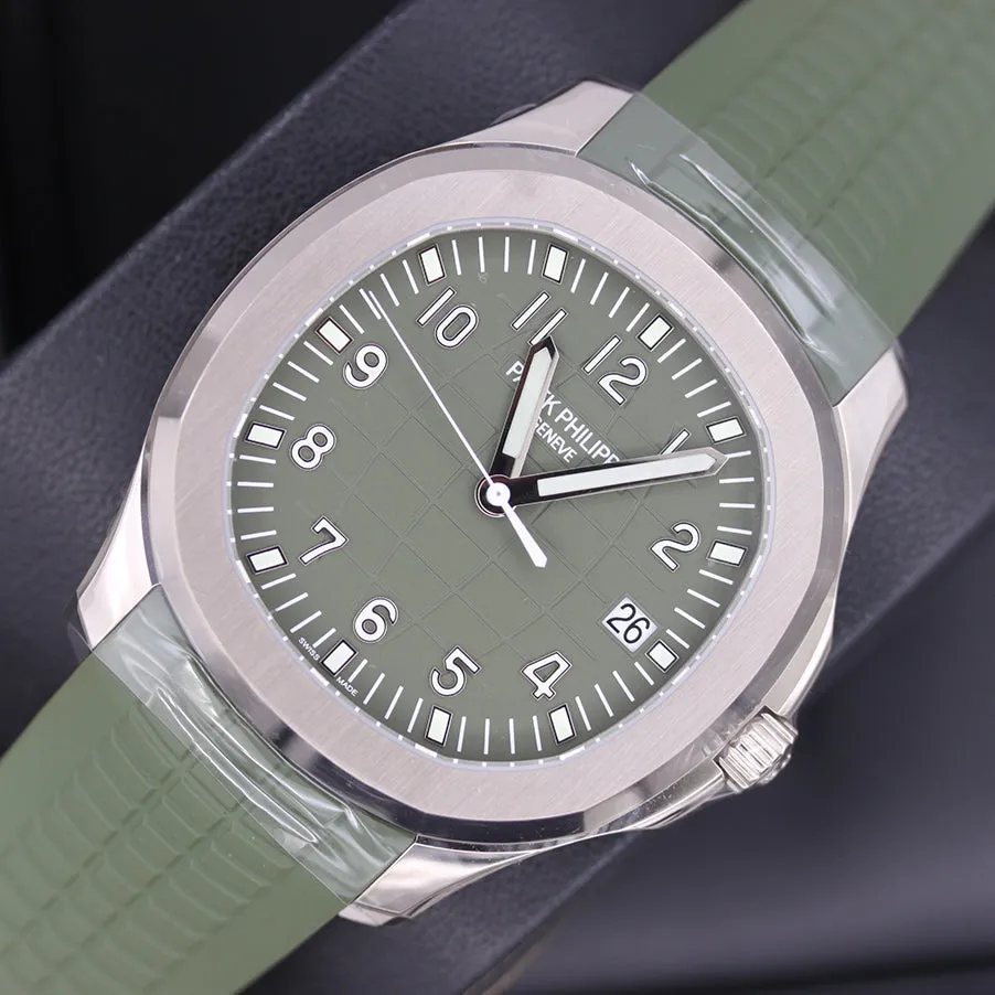 Patek Philippe Aquanaut 5168G-010 42mm White gold Green 2