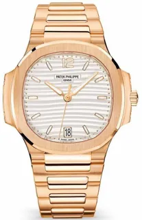 Patek Philippe Nautilus 7118/1R-001 Rose gold White