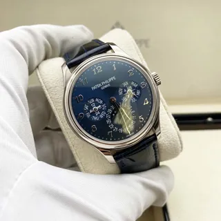 Patek Philippe Perpetual Calendar 5327G-001 White gold