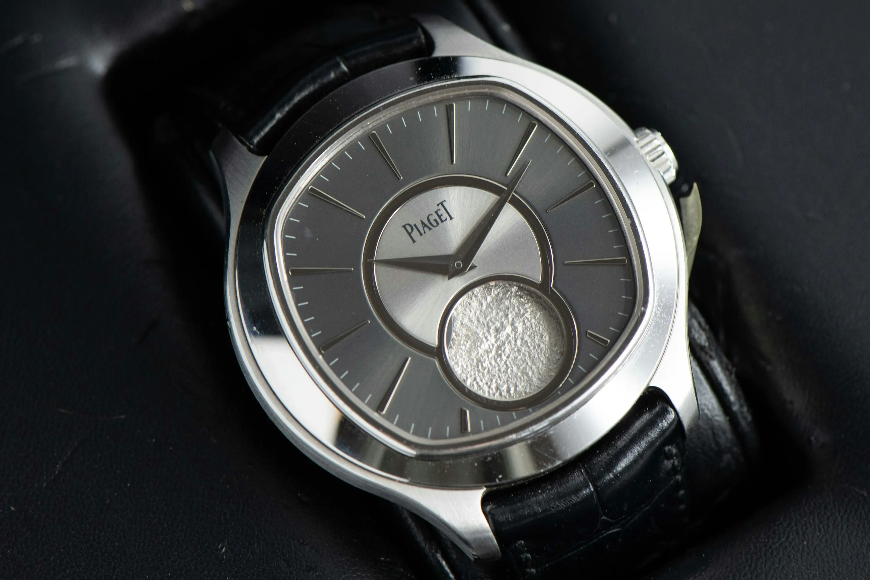 Piaget Emperador GOA34021 46.5mm White gold Gray 24