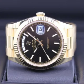 Rolex Day-Date 40 228238 Yellow gold Black