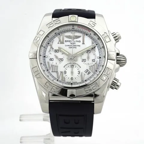 Breitling Chronomat AB0110 44mm Steel White 2