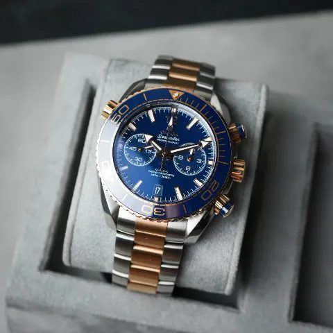 Omega Seamaster Planet Ocean 215.20.46.51.03.001 45.5mm Yellow gold and Stainless steel Blue 3