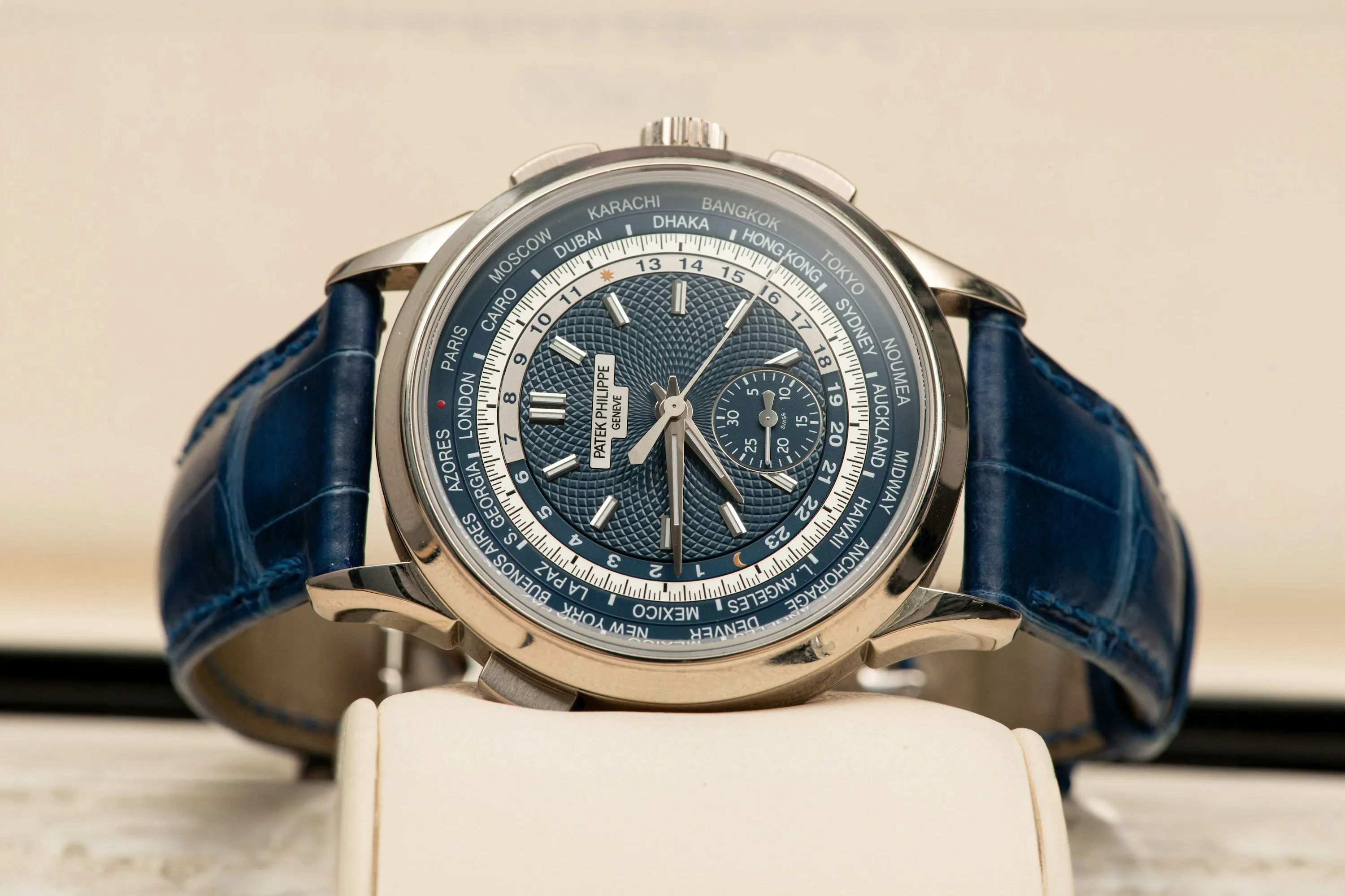 Patek Philippe World Time Chronograph 5930G 39.5mm White gold Blue 19