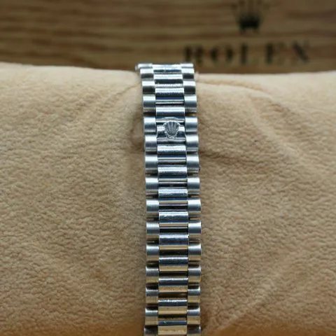 Rolex Datejust 68279 31mm White gold Silver 8