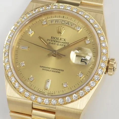 Rolex Day-Date Oysterquartz 19048A 36mm Yellow gold Champagne 1