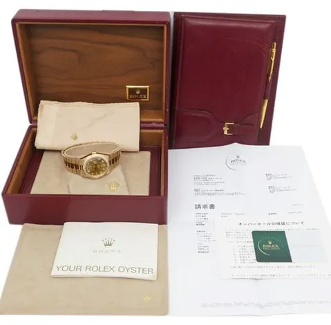 Rolex Day-Date Oysterquartz 19048A 36mm Yellow gold Champagne 7