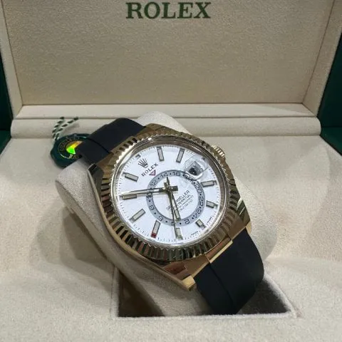 Rolex Sky-Dweller 326238 nullmm Yellow gold White