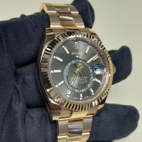 Rolex Sky-Dweller 326935 42mm Rose gold Gray 1