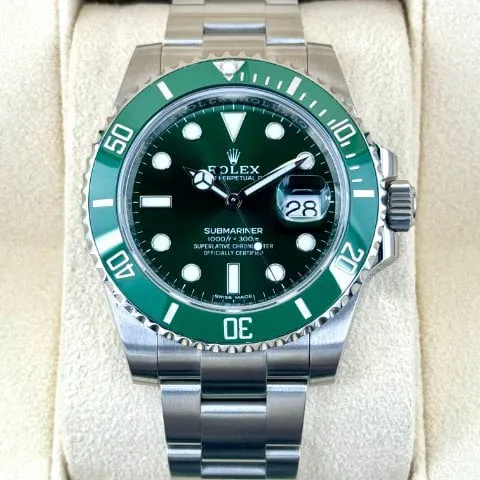 Rolex Submariner 116610LV 40mm Steel Green