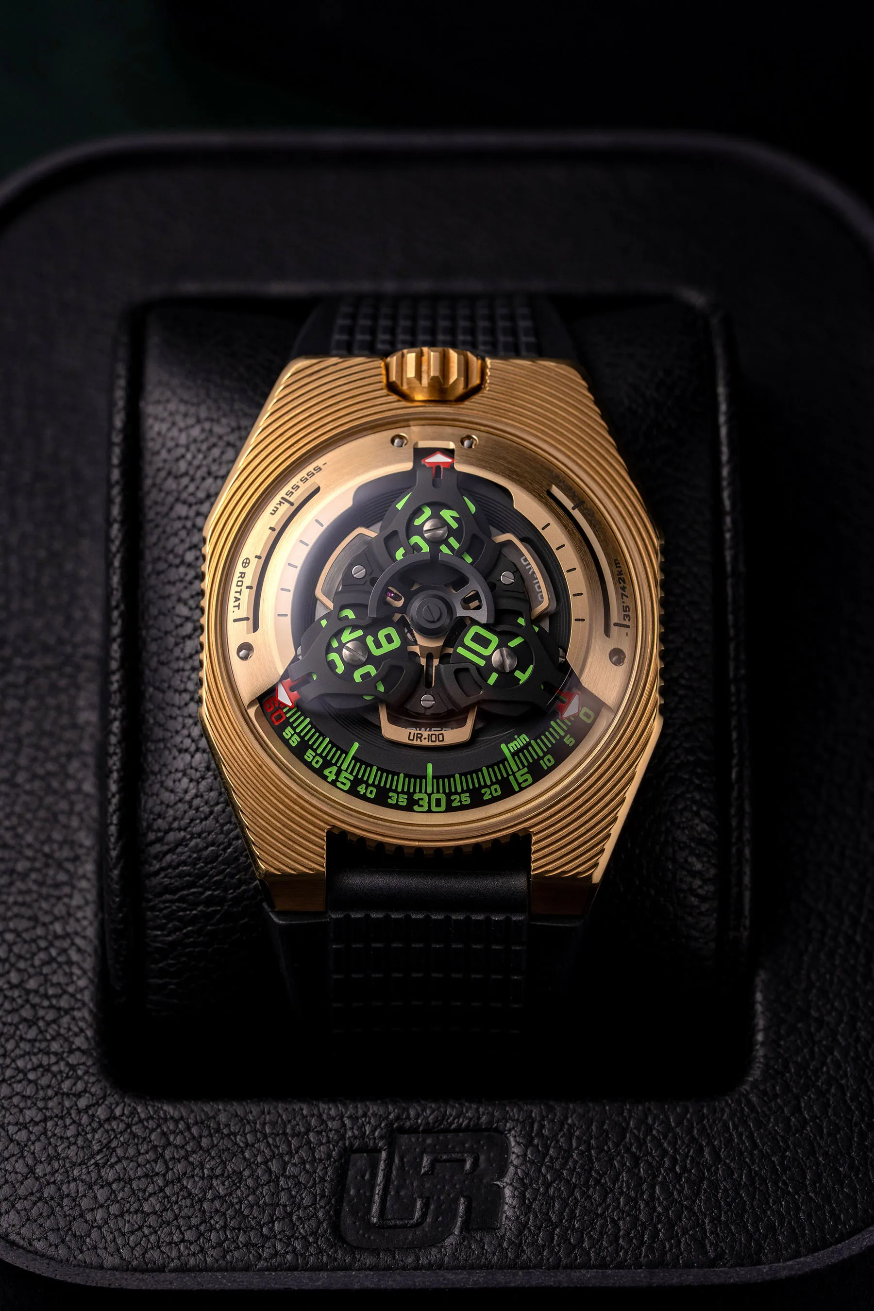 Urwerk UR-100 Yellow gold