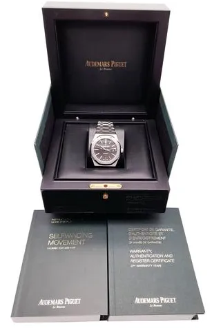 Audemars Piguet Royal Oak 15400ST.OO.1220ST.01 41mm Steel Black 2