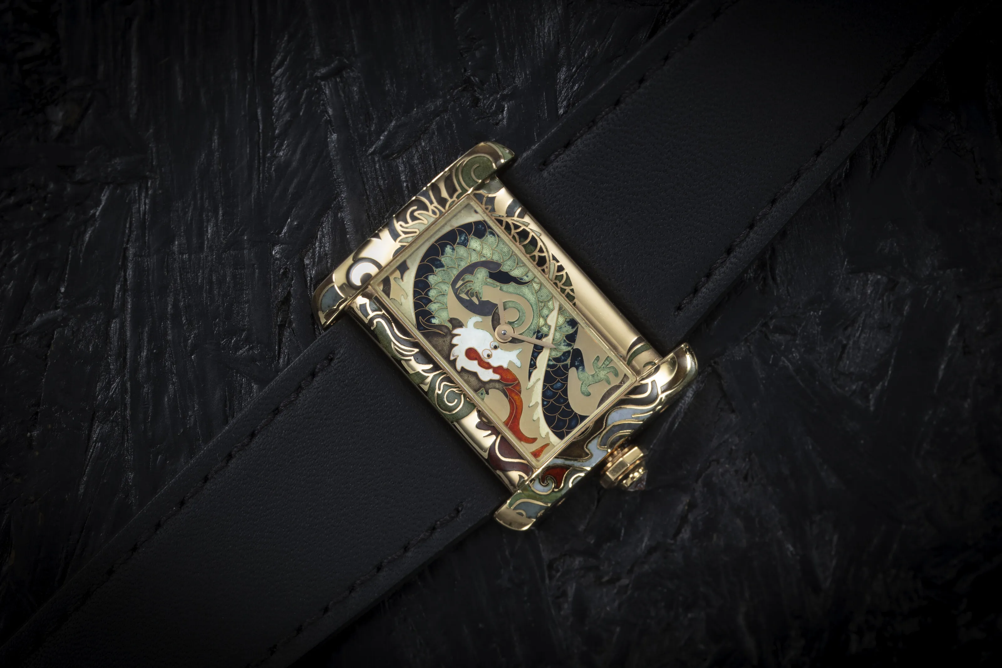 Cartier Tank Divan 2601 25mm Yellow gold Cloisonné