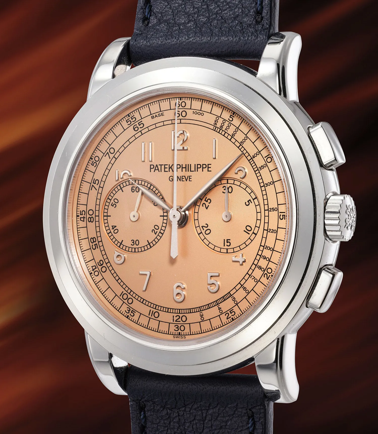 Patek Philippe Chronograph 5070G-014 42mm White gold Salmon