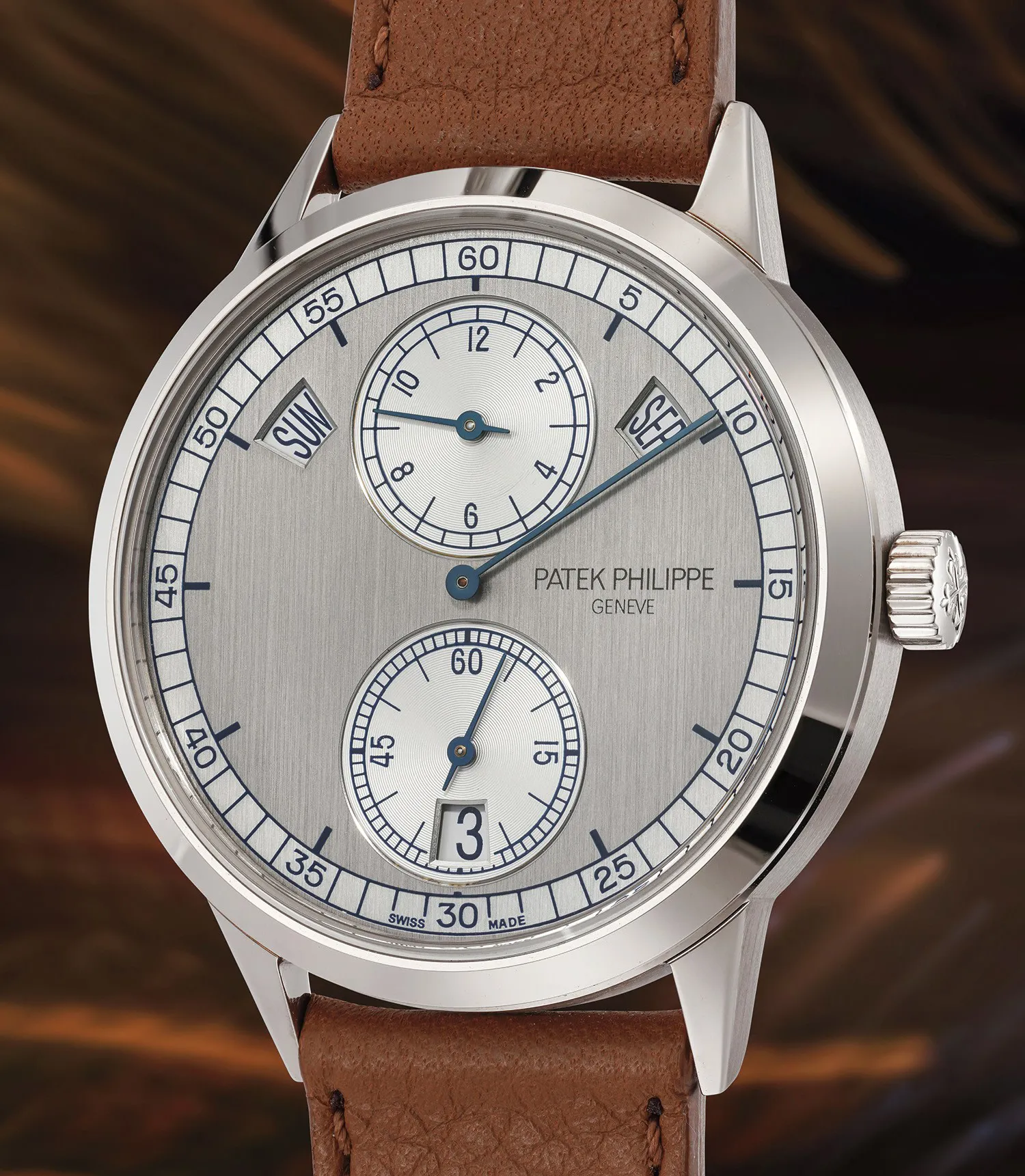 Patek Philippe Annual Calendar Regulator 5235G-001 40.5mm White gold Silver