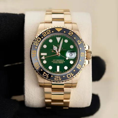 Rolex GMT-Master II 116718 40mm Yellow gold Green 3