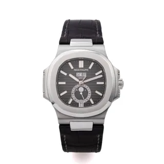 Patek Philippe Nautilus 5726/1A-001 Stainless steel Black