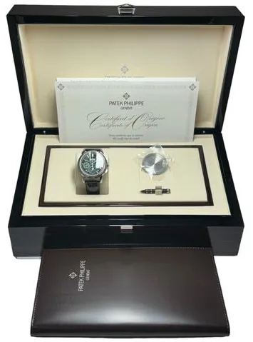 Patek Philippe Perpetual Calendar Chronograph 5270P-014 41mm Platinum Green 2