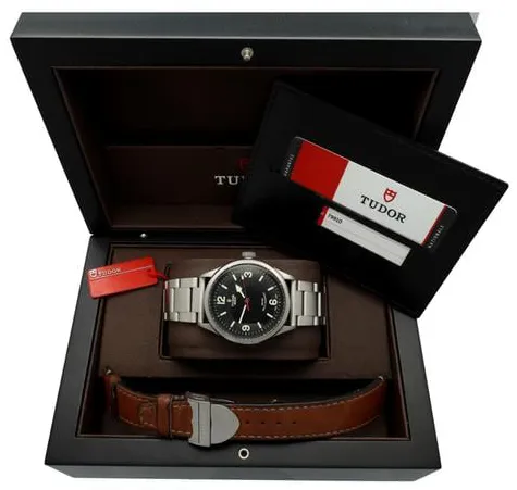 Tudor Ranger 79910 41mm Steel Black 5