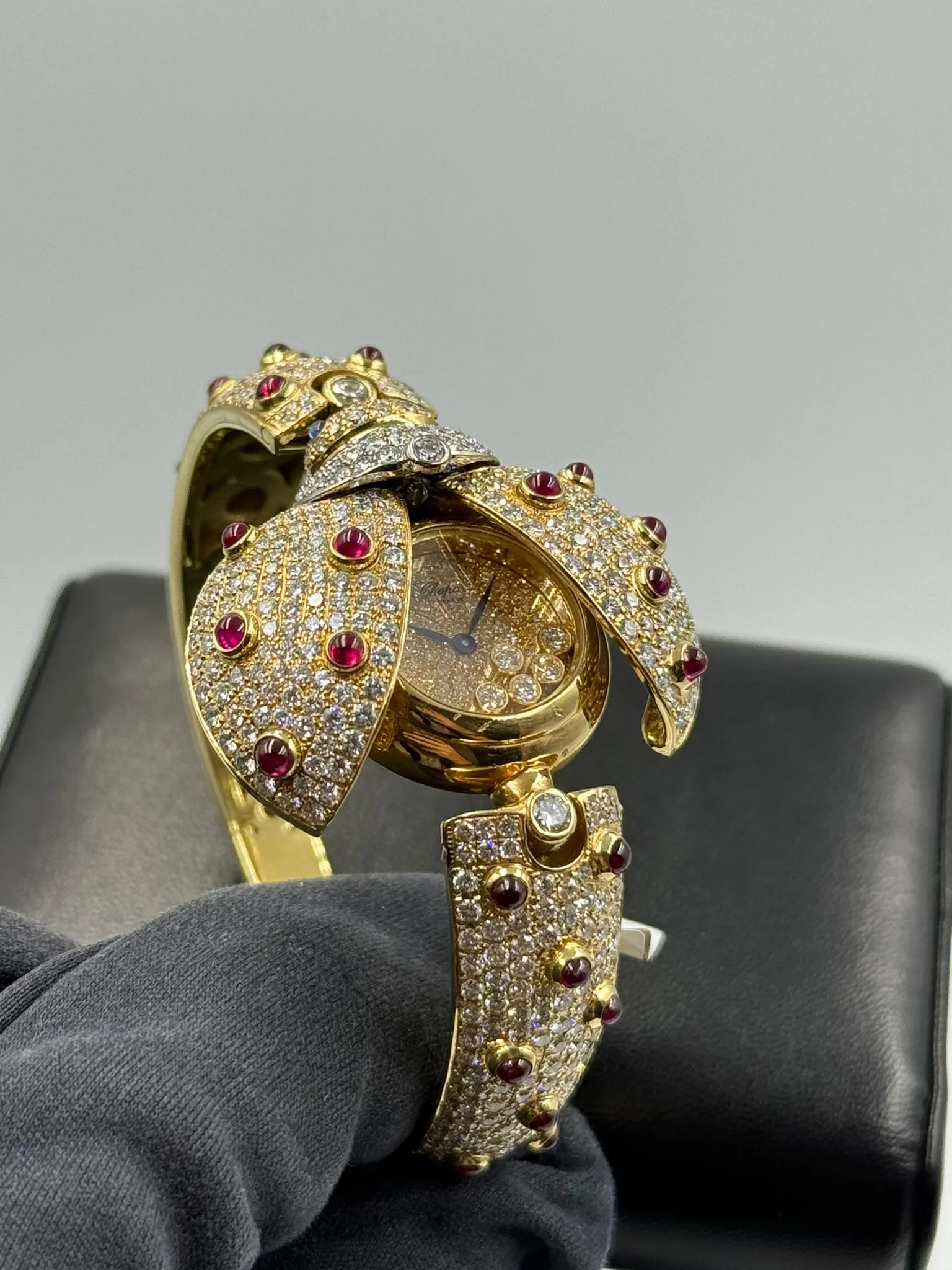 Chopard Happy Diamonds La Coccinelle 20/2629-21 nullmm Yellow gold, diamond and ruby-set Diamond 9