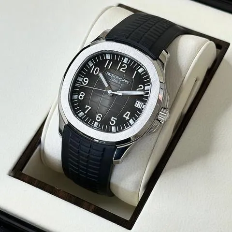 Patek Philippe Aquanaut 5167A-001 40mm Stainless steel Black