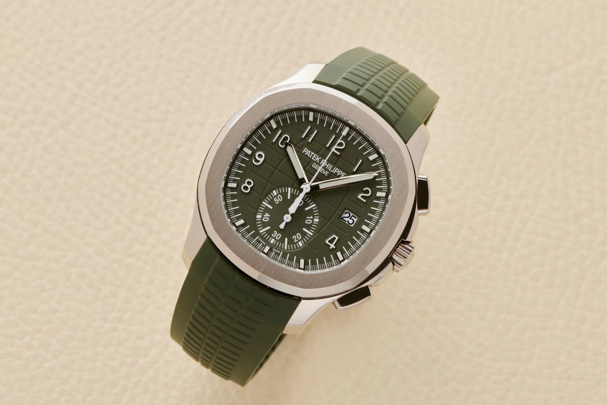 Patek Philippe Aquanaut 5968G-010 42mm White gold Green 2