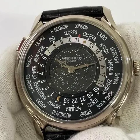 Patek Philippe World Time 5575G-001 40mm White gold Black