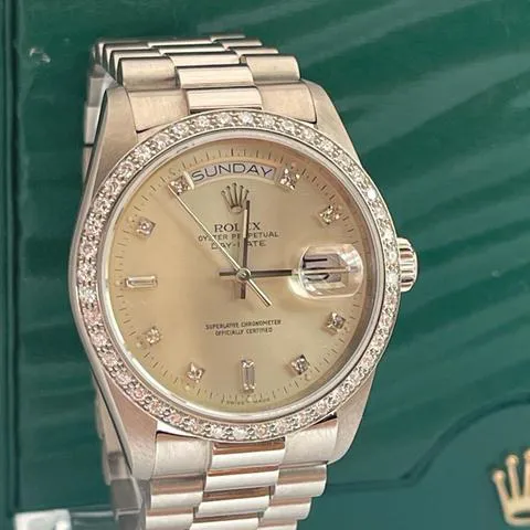 Rolex Day-Date 36 18049 36mm White gold Silver