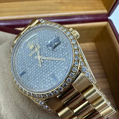 Rolex Day-Date 36 18388 36mm Yellow gold Pave 1