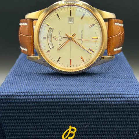 Breitling Transocean R4531012/G752 43mm Rose gold White