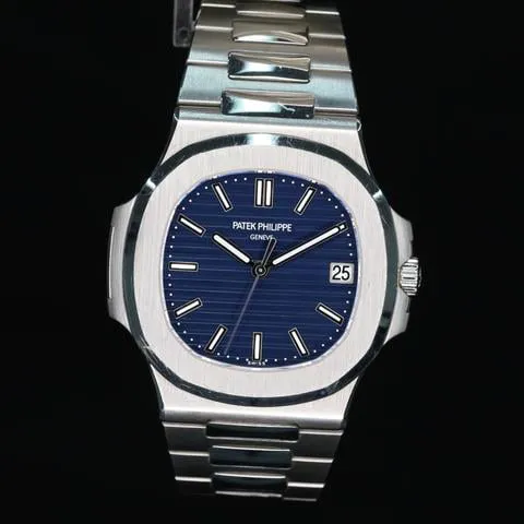 Patek Philippe Nautilus 5711/1P-010 40mm Platinum Blue