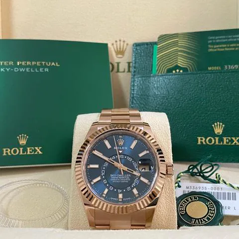 Rolex Sky-Dweller 336935 42mm Rose gold Blue